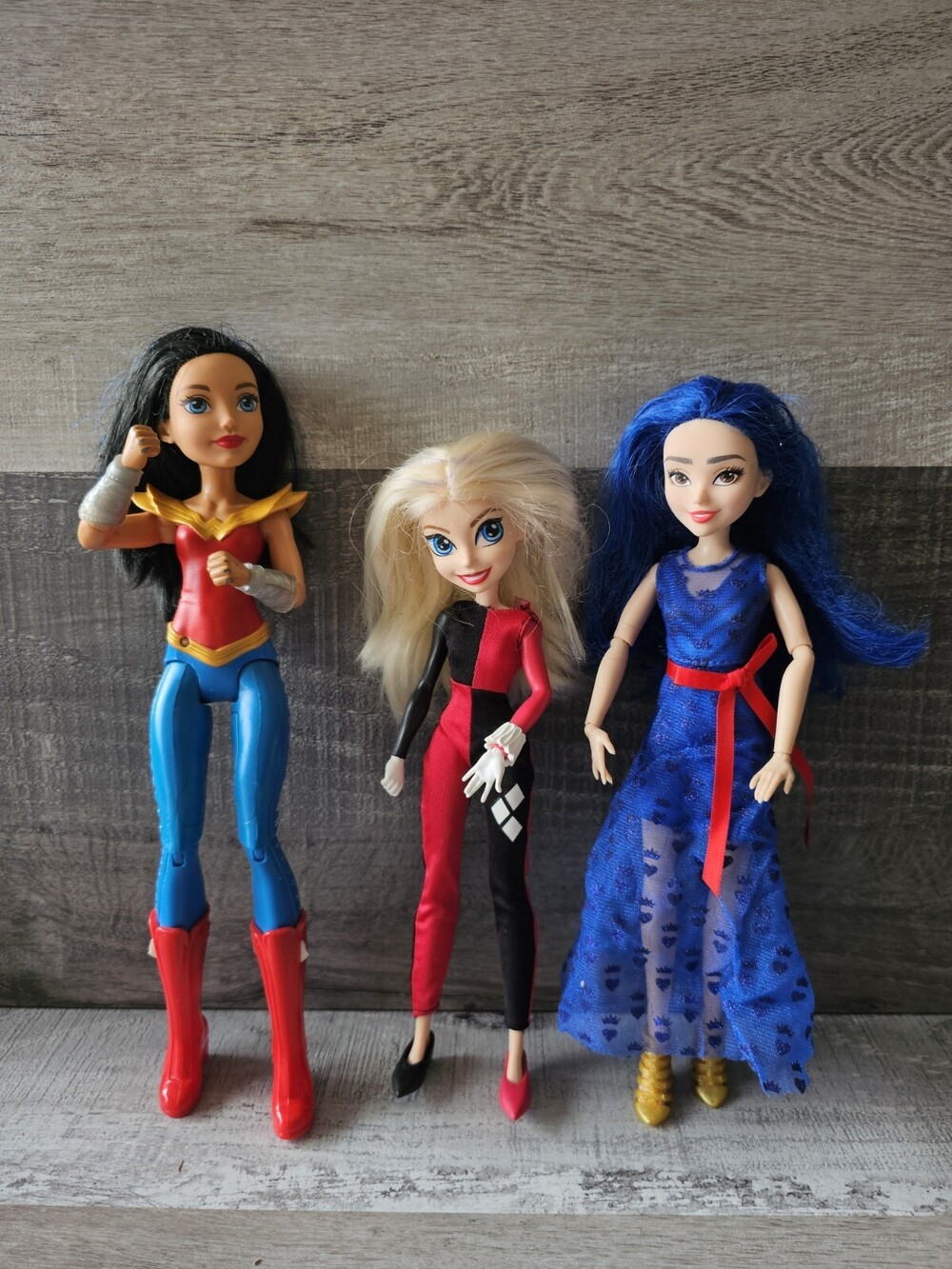 Disney Descendants Evie Doll Royal Wedding Dress Harley Quinn Wonder Woman LOT